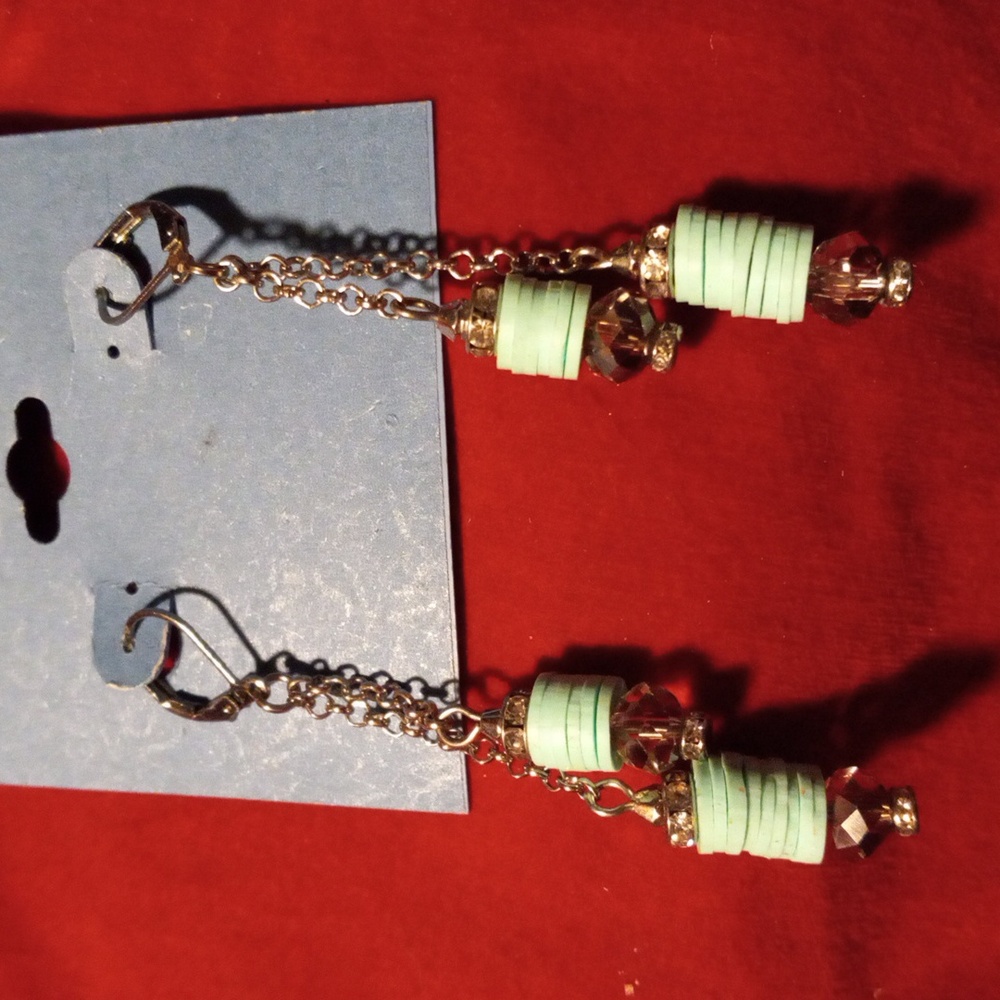 Simply Vera earrings - Picture 2 of 4